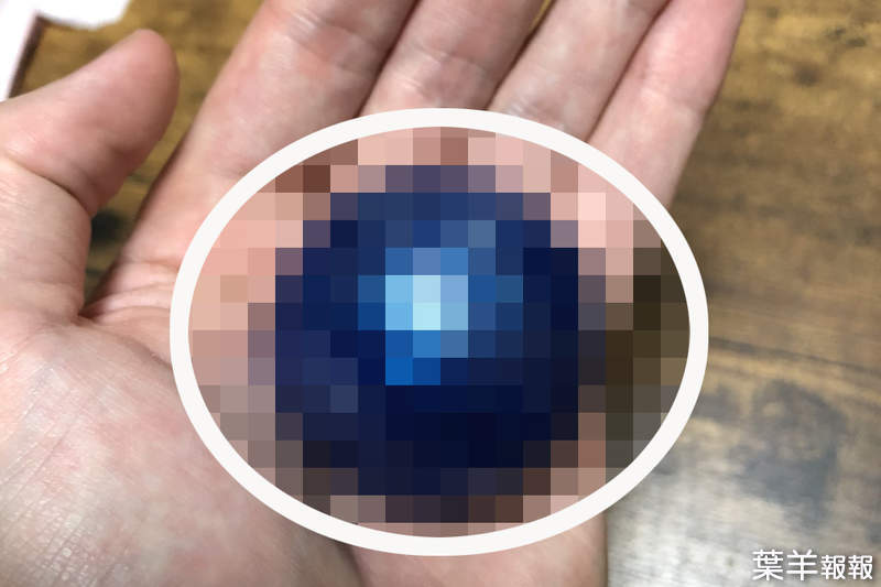 《把隱形眼鏡變成一顆球》4年每天用完的隱形眼鏡誕生美麗藍色結晶ww | 葉羊報報