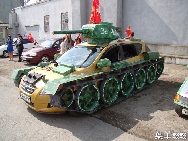 戰鬥民族日常《俄羅斯版痛車》將房車魔改成戰車這樣上路才會兇 | 葉羊報報