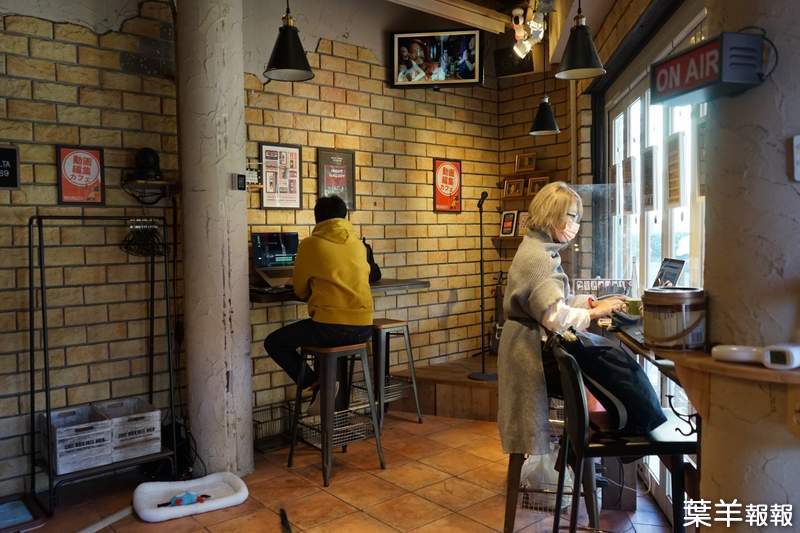 《日本影片剪輯咖啡廳》總是覺得懶得剪片一拖再拖嗎？讓店長盯著你剪到完成為止 | 葉羊報報