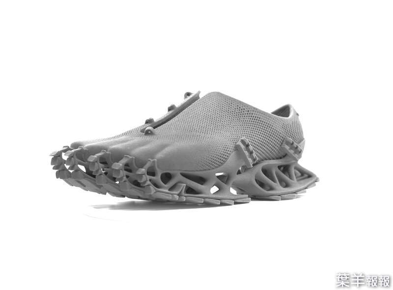 超未來設計感的《3D打印運動鞋》輕薄又靈活，踩過的地方還會讓人以為是大腳怪走過的足跡 | 葉羊報報