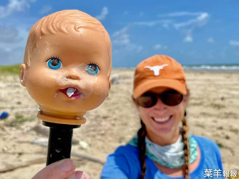 驚悚發現《沙灘詭異娃娃殘骸》路果踢到發現一顆沒頭髮的娃娃正在看著你~嚇 | 葉羊報報