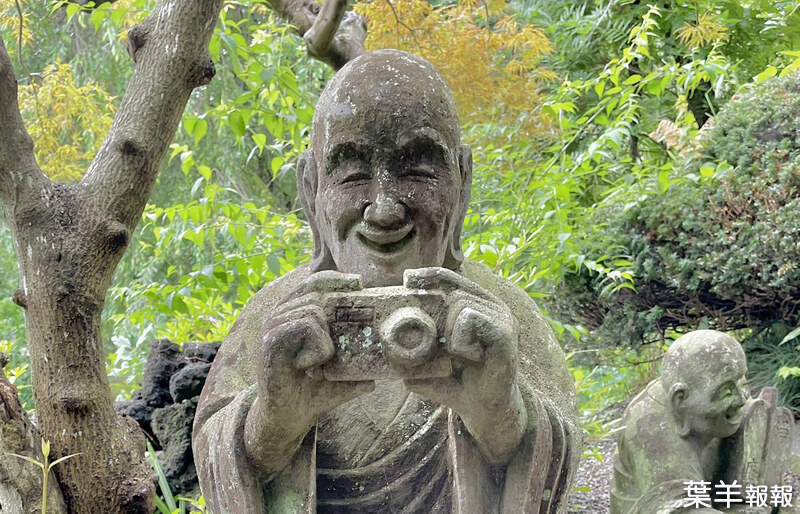 《這間寺廟的羅漢像超有趣》手拿相機筆電超現代 神佛也需要緊跟時事顧防疫 | 葉羊報報